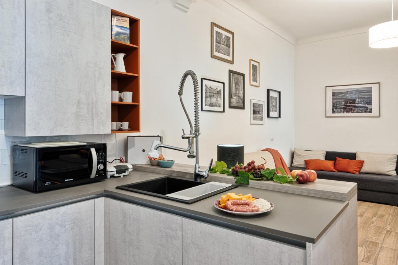 Casa Lena By Apartments To Art ตูริน ภายนอก รูปภาพ